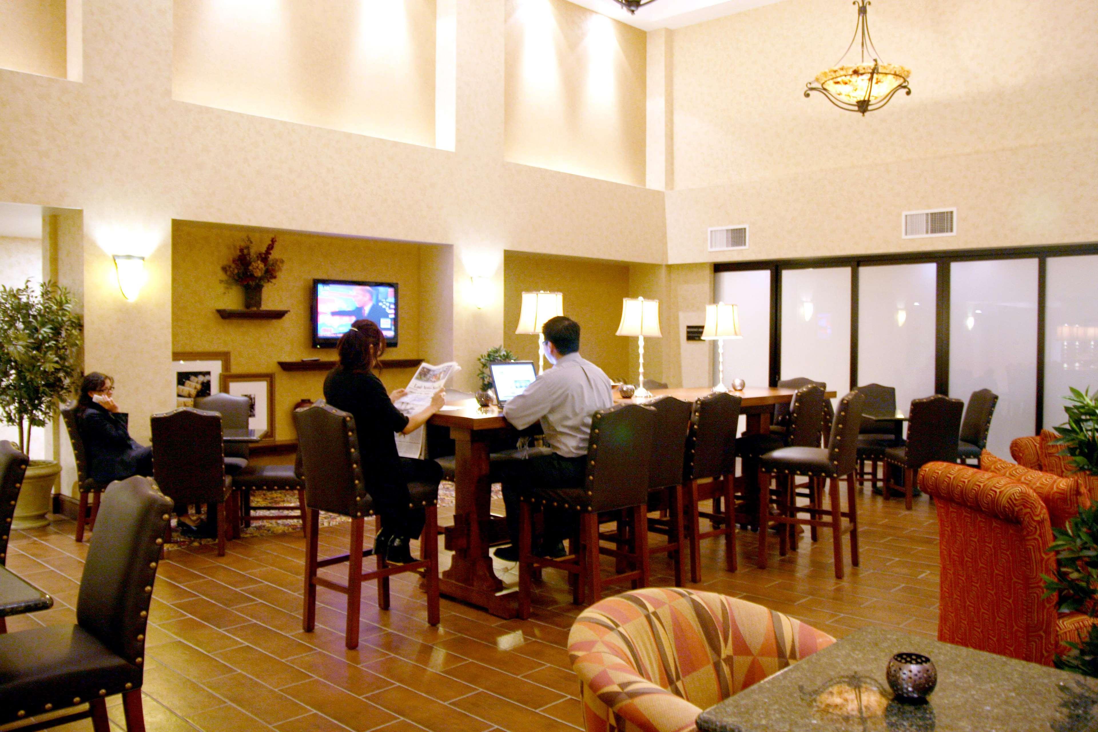 Hampton Inn & Suites Lodi Restaurace fotografie