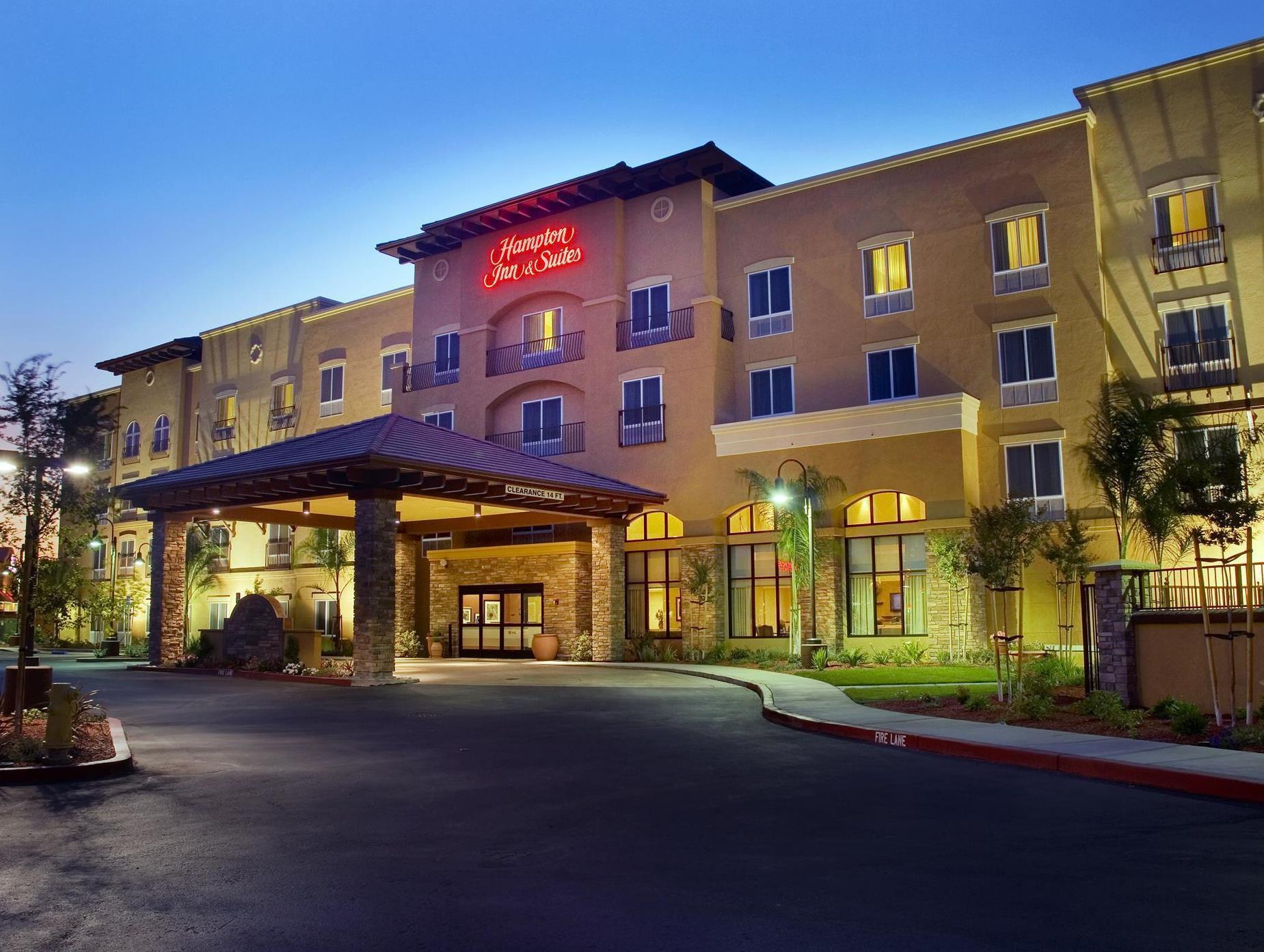 Hampton Inn & Suites Lodi Exteriér fotografie