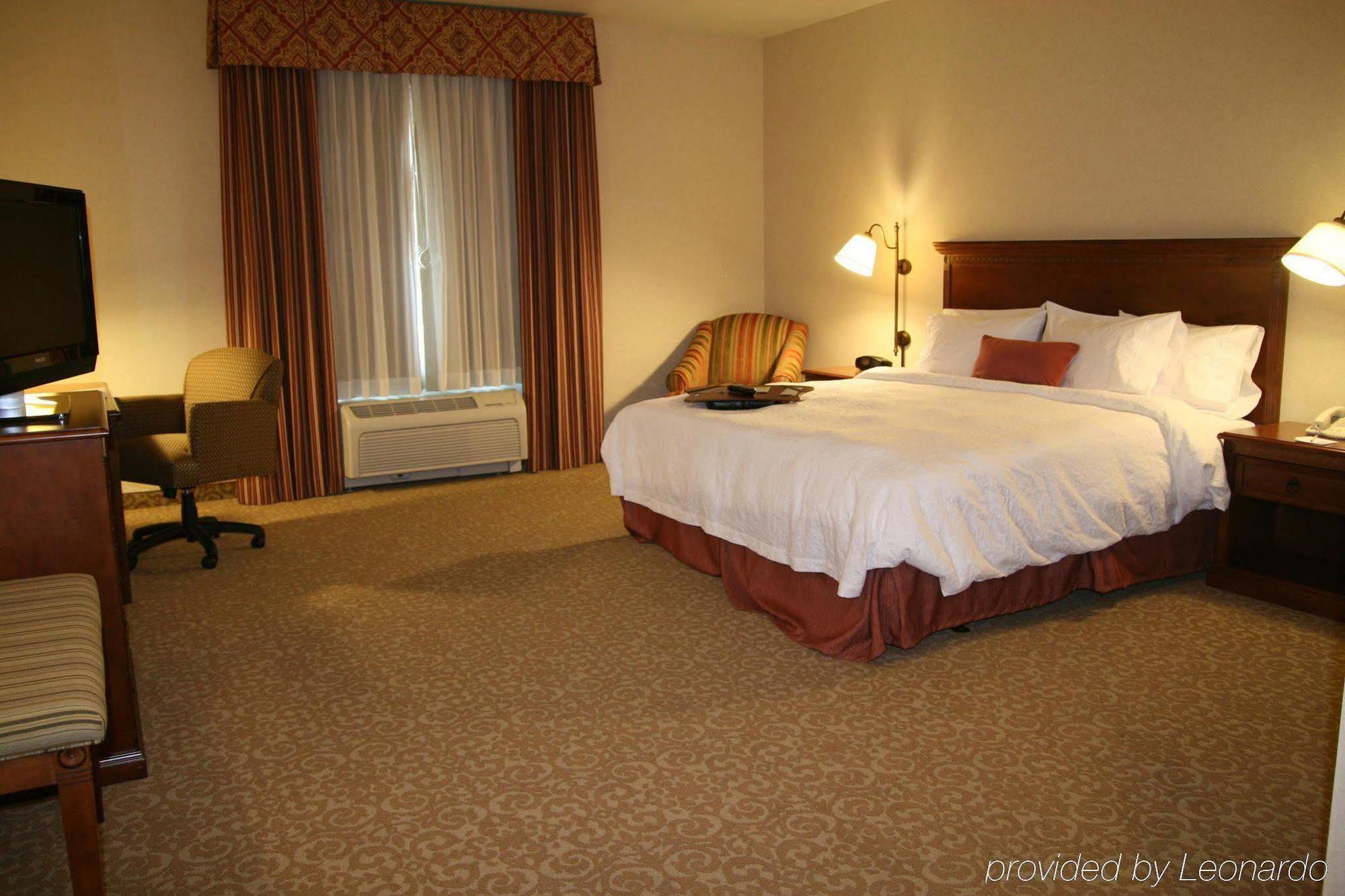 Hampton Inn & Suites Lodi Pokoj fotografie