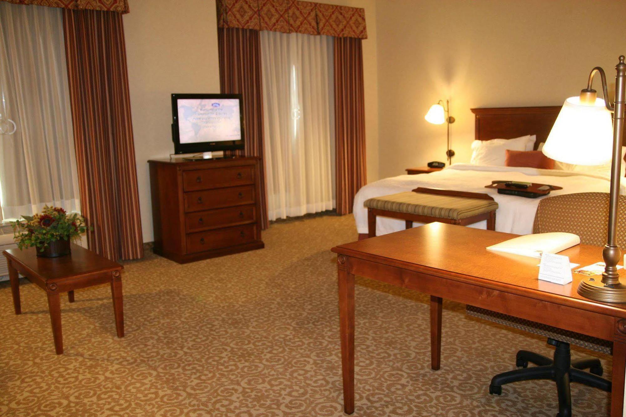 Hampton Inn & Suites Lodi Pokoj fotografie